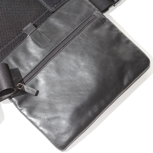 RARE VINTAGE MIU MIU LEATHER HARNESS/HOLSTER BAG (1999) - Picture 7 of 8